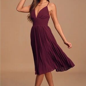 Lulu's burgundy Pleated Midi Sundress